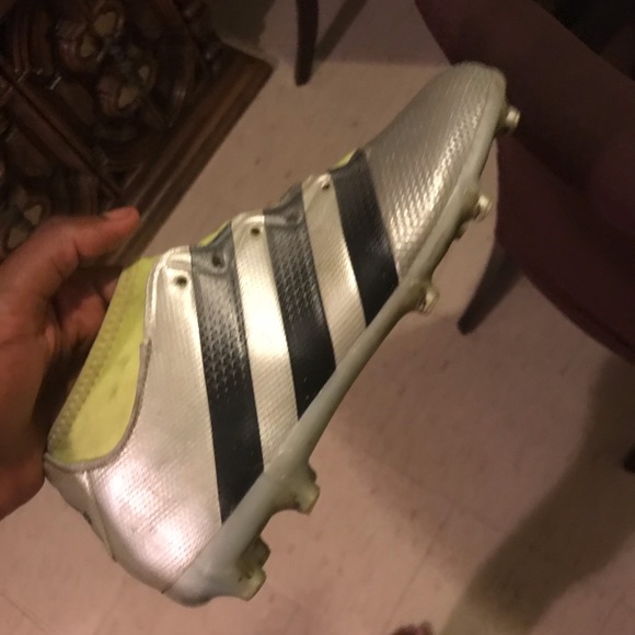 Addidas soccer cleats for sale! - Picture 2 of 4